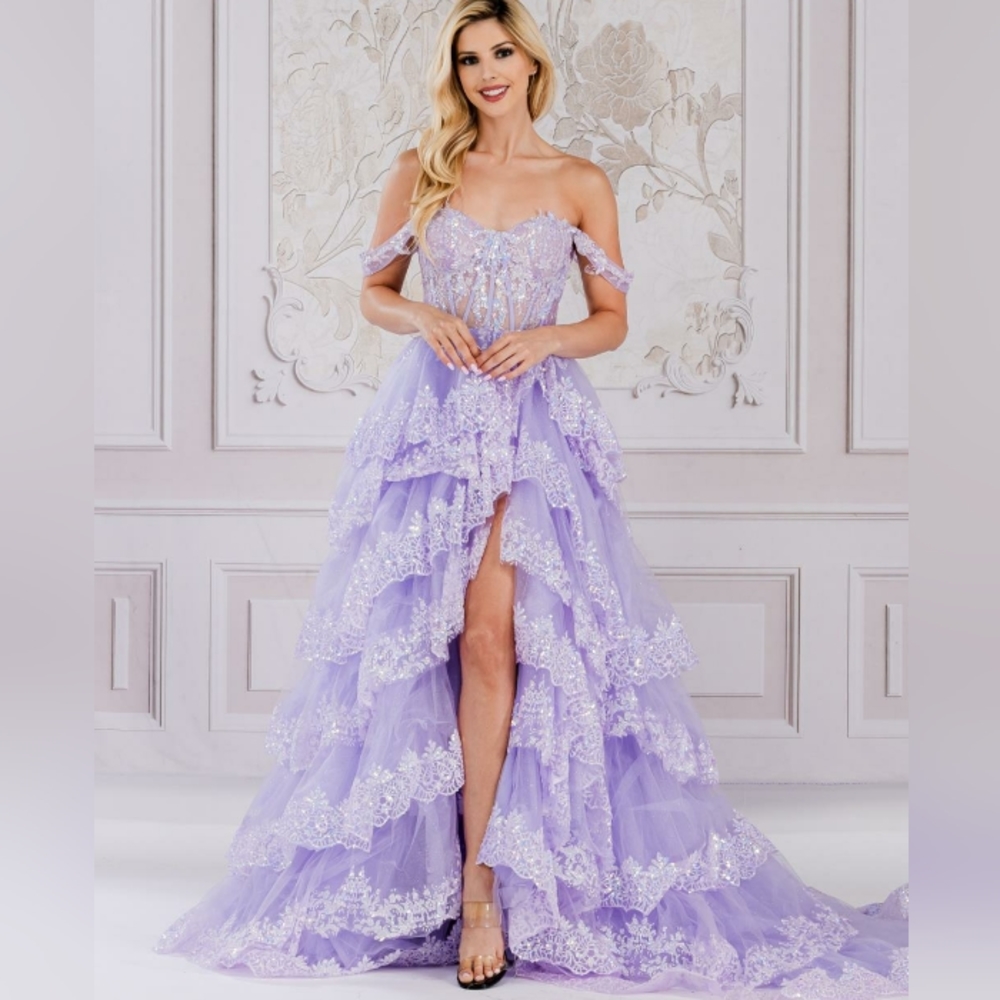 White Formal dress - Picture 3 of 10